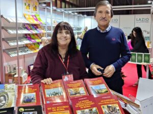 PLPL 2024 - L'editrice con l'autore Alessandro Segala allo stand MMC